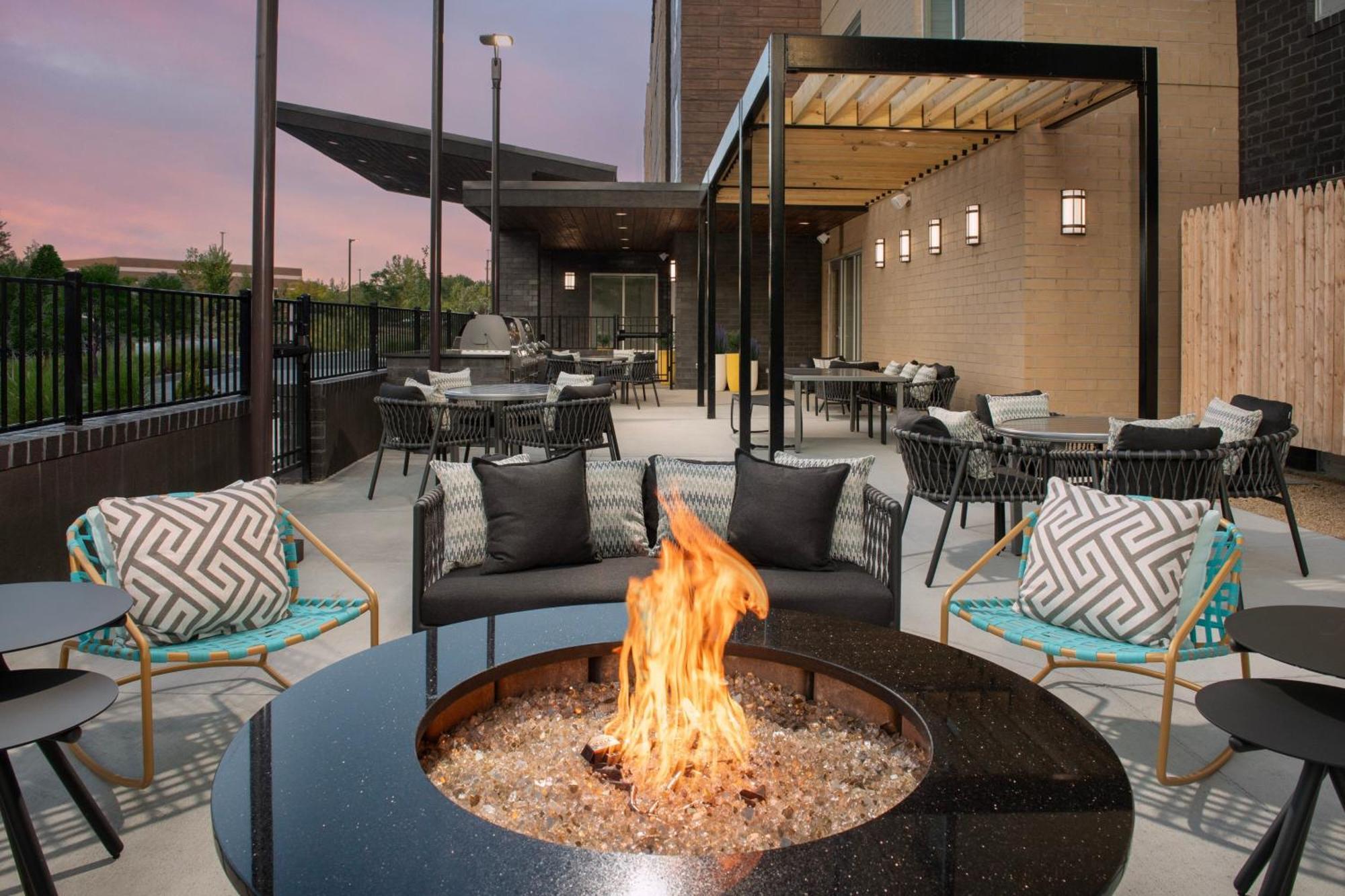 Towneplace Suites By Marriott Cincinnati Мейсън Екстериор снимка